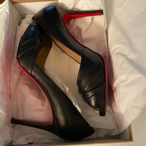Christian Louboutin black pumps 39.5